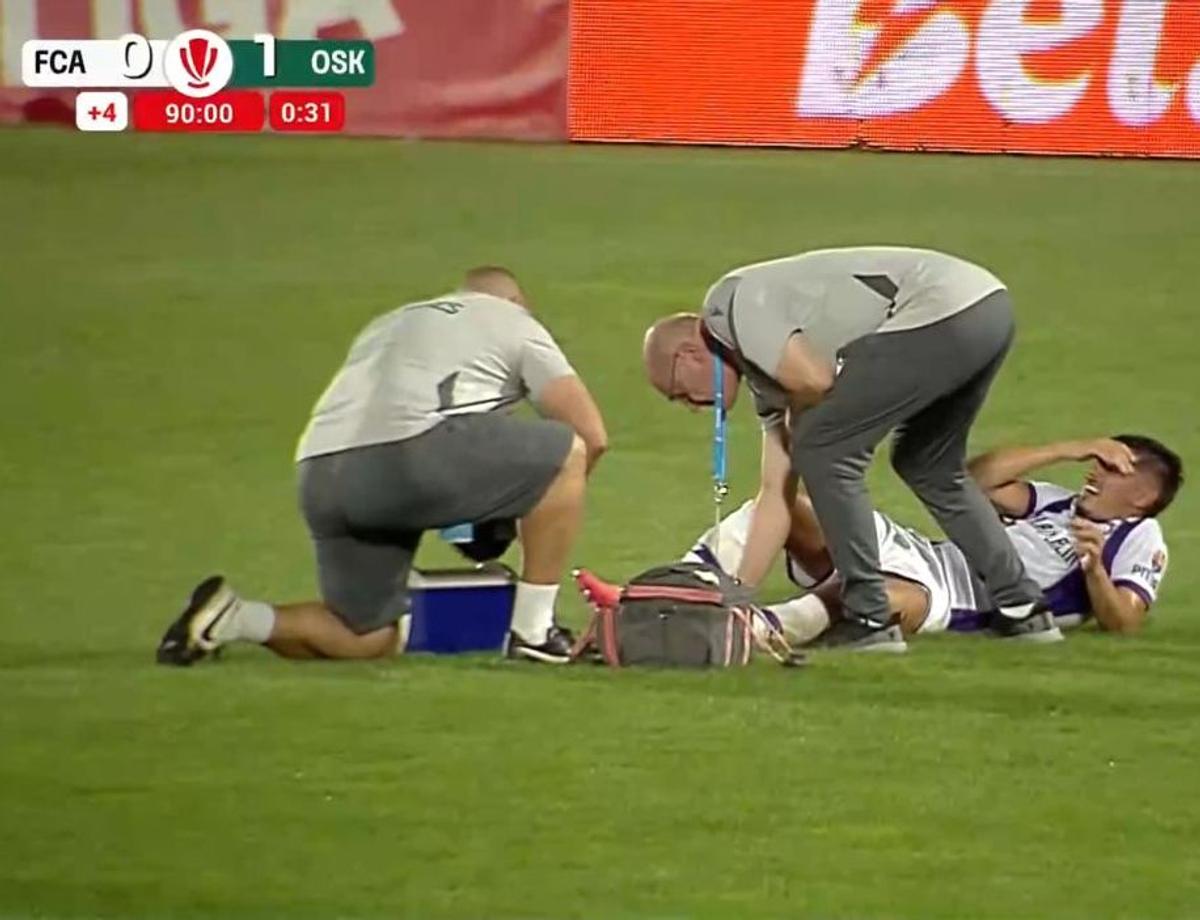 A ajuns direct la spital după faza din FC Argeș - Sepsi! Gazdele acuză că n-a funcționat VAR-ul