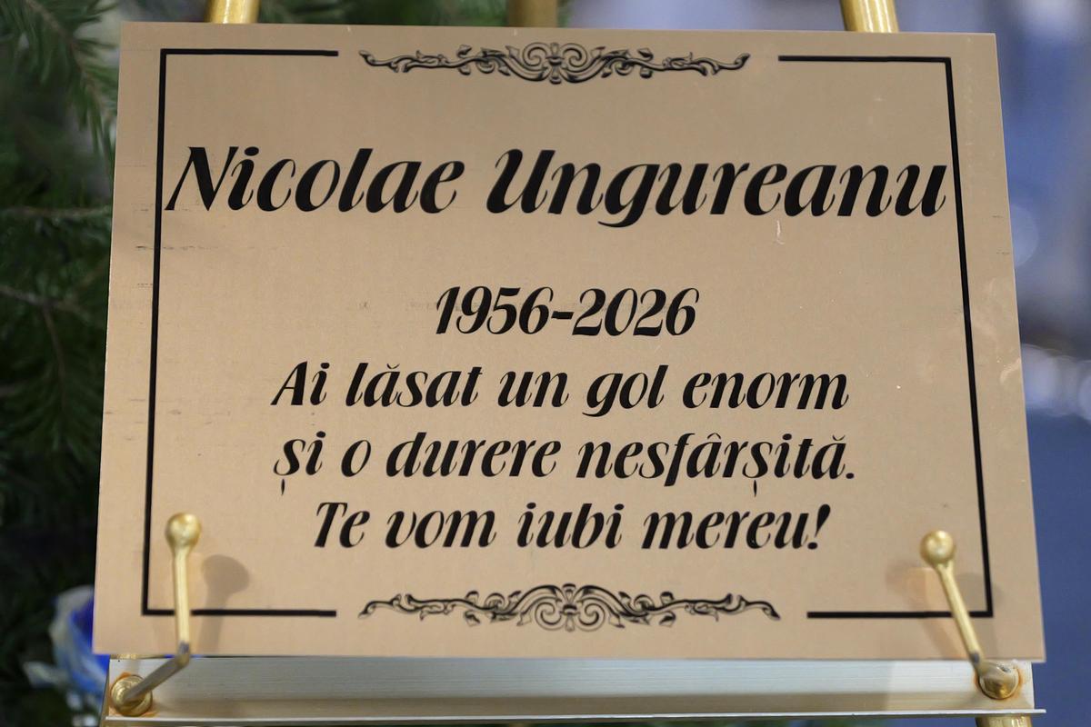 Craiova Maxima, la căpătâiul lui Nicolae Ungureanu » Eugen Neagoe, dărâmat: „În dreapta nea Nae Tilihoi, în stânga nea Nae Ungureanu. S-au dus mult prea devreme”