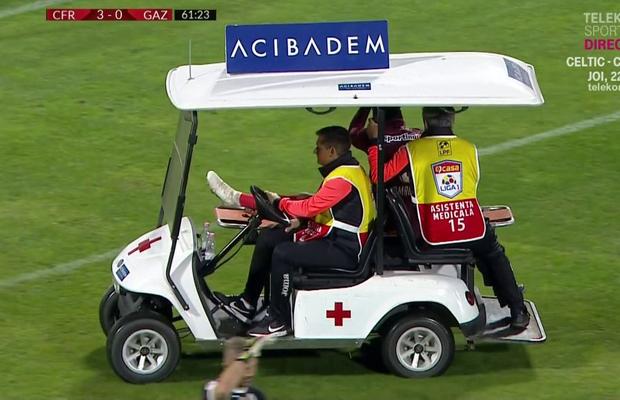 CFR CLUJ - GAZ METAN // Probleme mari pentru campioana României: Lacina Traore și Billel Omrani au părăsit terenul accidentați