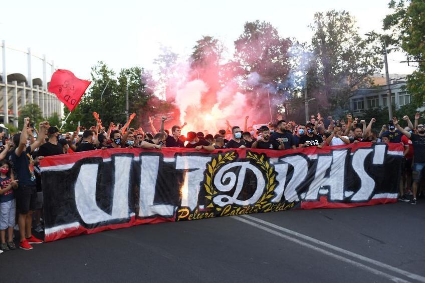 Dumitru Dragomir, 74 de ani, fostul președinte al Ligii Profesioniste de Fotbal, susține că Bogdan Bălănescu a fost concediat de Dinamo.