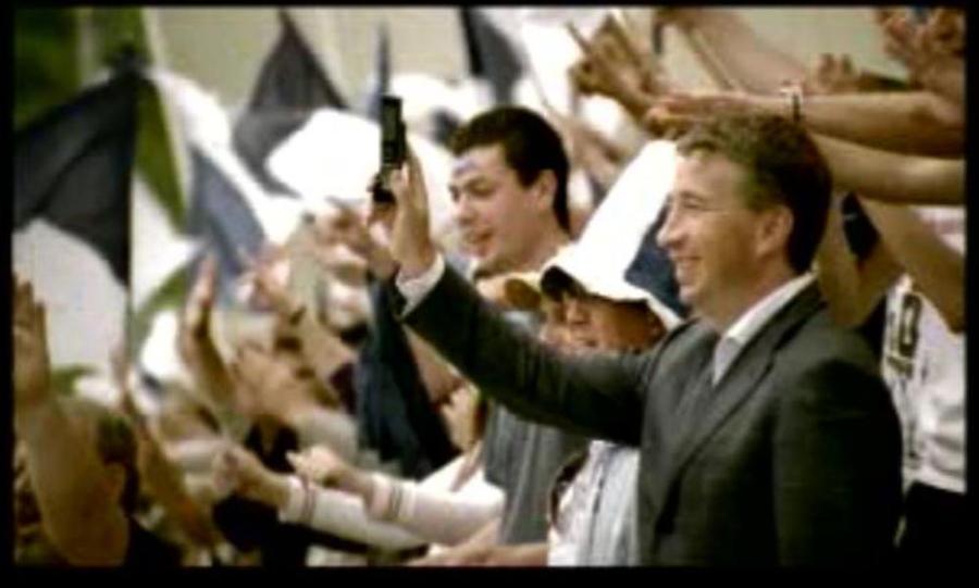 VIDEO. Dan Petrescu a renunțat la fluier și la treningul de antrenament și a intrat pe platourile de filmare