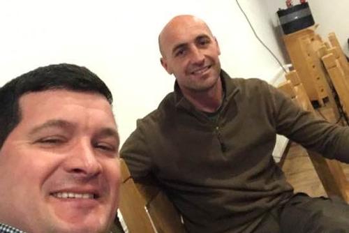 Gabi Mureșan, la întâlnirile cu alegătorii. Sursă foto: Facebook Doru Moca