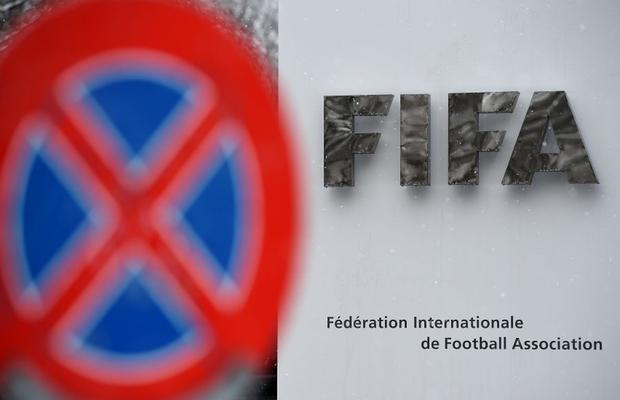 FIFA nu se joacă! Președinte suspendat pe viață pentru blaturi