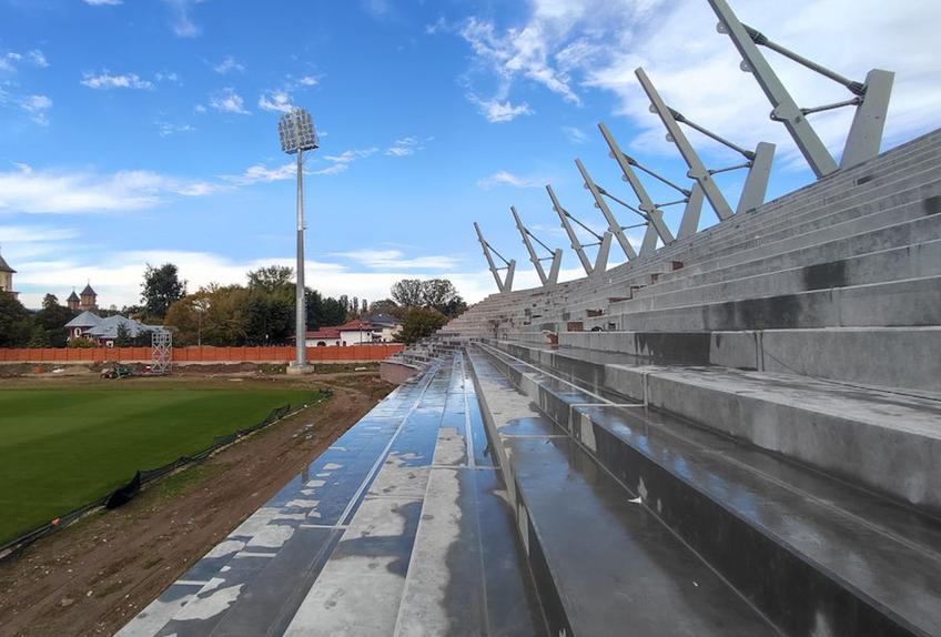 Apa infiltrată la stadionul din Târgoviște, o imagine de miercuri, 28 septembrie 2022