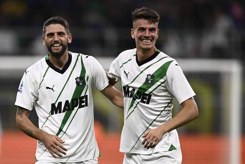 Daniel Boloca în tricolul lui Sassuolo, dreapta