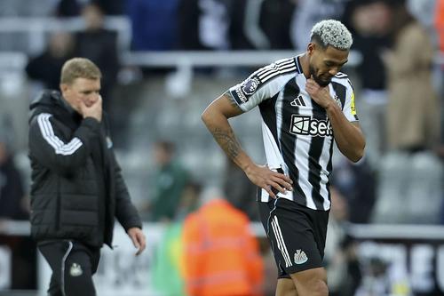 Joelinton, resemnat, părăsește terenul după Newcastle - Arsenal 1-2