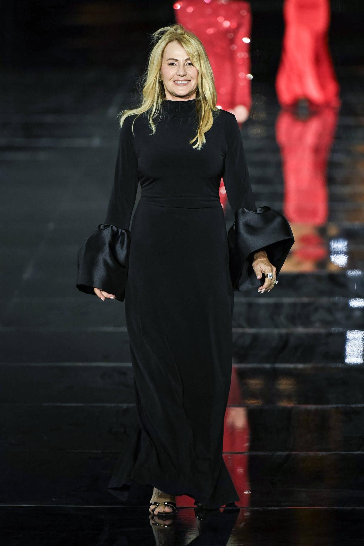 Nadia Comăneci, defilare L’Oréal