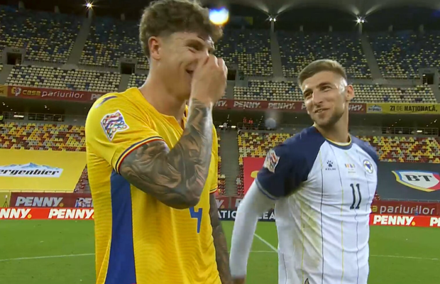 Remarcatul lui Hagi, surprins amuzându-se pe teren după rușinea cu Bosnia » „A fost ciudat”
