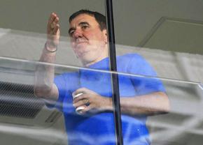 Hagi s-a ascuns după Piața Victoriei