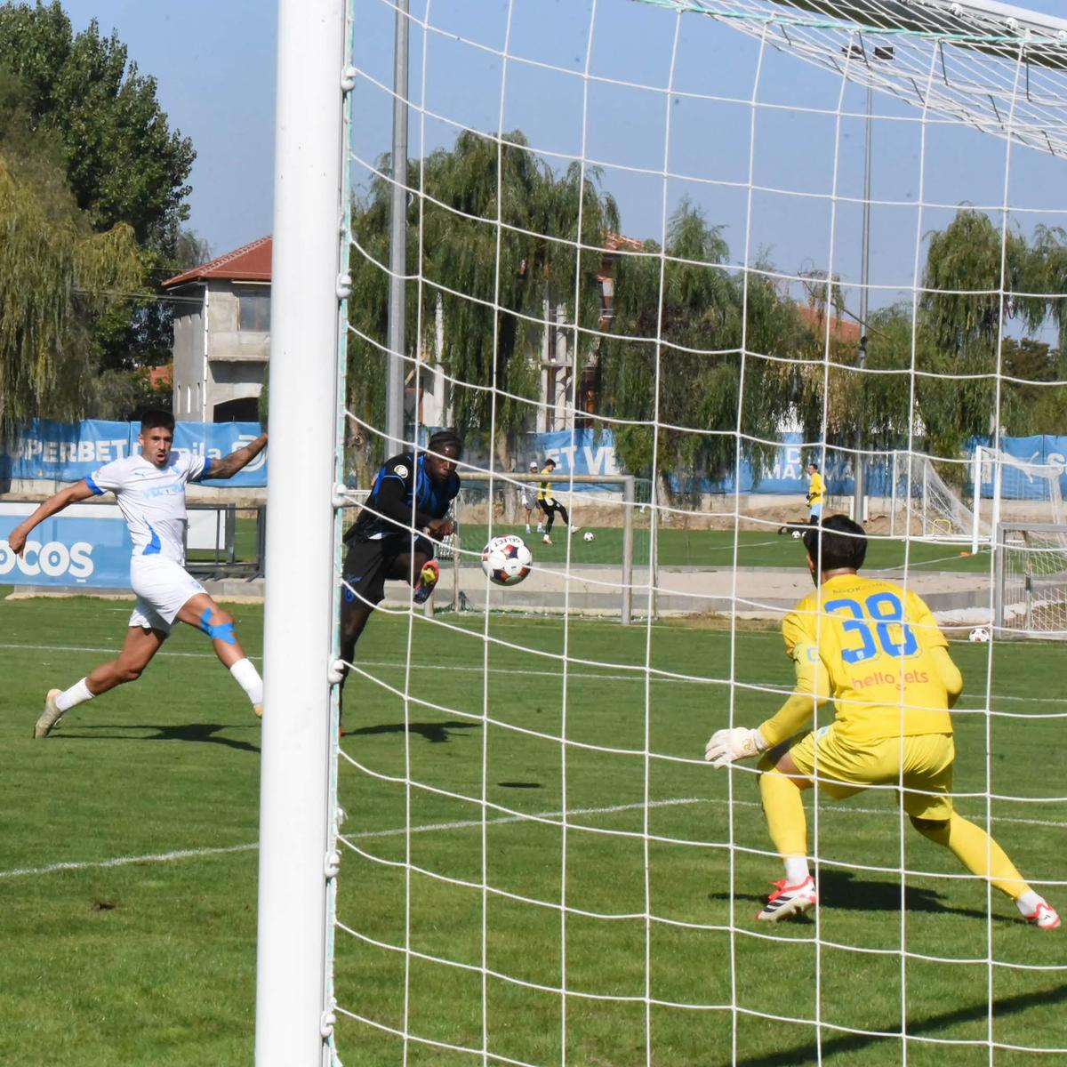 8-0 în amicalul Universității Craiova de astăzi