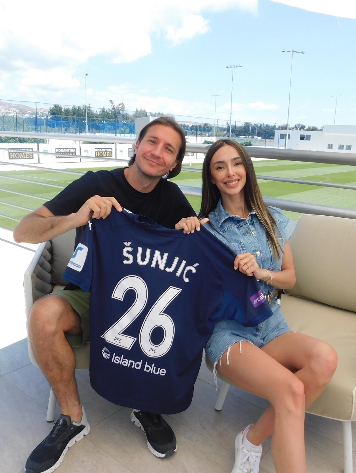 Reportera bosniacă Almina Hajradinovic/ Foto: Instagram @hajradinovicalmina