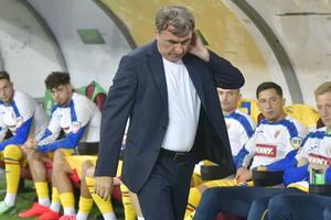 Polonezii ne desconsideră înaintea meciului direct: „O echipă slabă! Îl schimbă pe Hagi?”