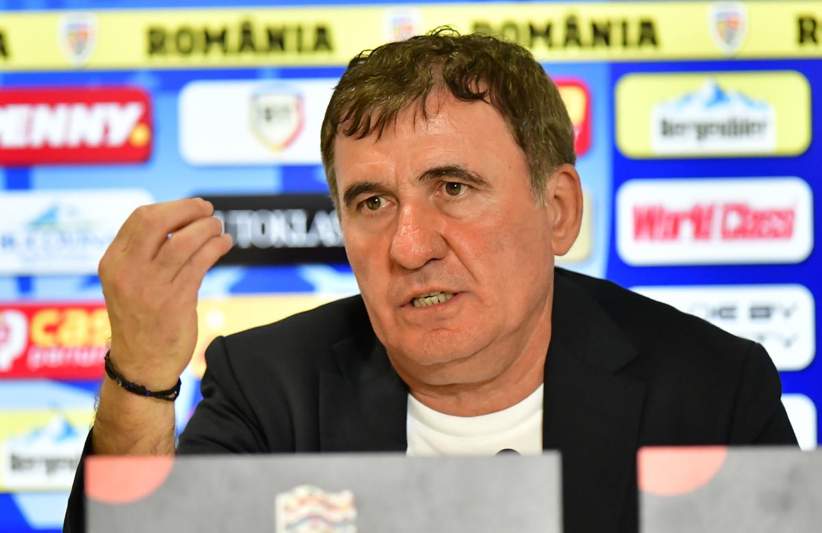 Gică Hagi în meciul cu Bosnia