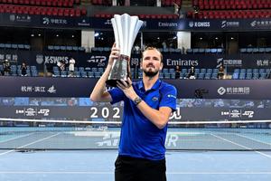 Daniil Medvedev a câștigat duelul rus în finala turneului de la Hangzhou » Dialog savuros cu Rublev