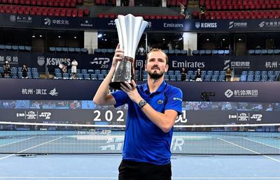 Daniil Medvedev a câștigat duelul rus în finala turneului de la Hangzhou » Dialog savuros cu Rublev