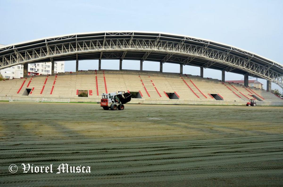 FOTO Gafă de proporții pe unul dintre noile stadioane! Muncitorii au refăcut totul + acuze dure: „Sunt sute de nereguli”