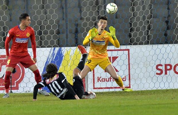 U CLUJ - FCSB 0-1 // Andrei Vlad, omul meciului: „Puteți să dați în mine, nu e nicio problemă!”
