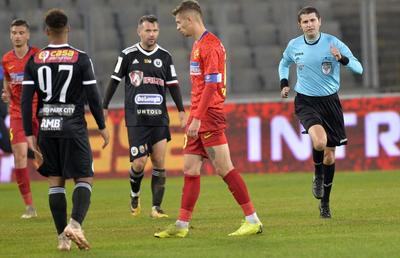 CUPA ROMÂNIEI, U CLUJ - FCSB 0-1 // Narcis Răducan îi ia tare pe jucătorii lui Vintilă: „Meciul de azi trebuie să fie o lecție”