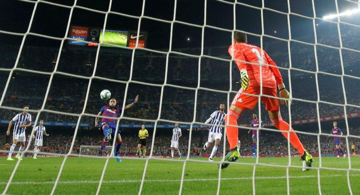 BARCELONA - REAL VALLADOLID 5-1 // VIDEO+FOTO Leo Messi perfect: două assist-uri + două goluri! Are 50 de reușite din lovitură liberă