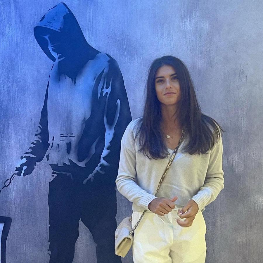 Cum s-a pozat Sorana Cîrstea la Londra: „Salut, străine” » Comentariul apărut imediat: „În stilul Monica Bellucci!”