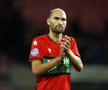 Bas Dost (34 de ani), atacantul lui NEC Nijmegen, s-a prăbușit în timpul meciului cu AZ Alkmaar. Jucătorul a fost resuscitat de medici chiar pe gazon. Foto: Imago