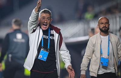 La Rapid s-a accidentat până și antrenorul! Bergodi: „Am simțit ceva când am fugit acolo. A fost o descătușare” 