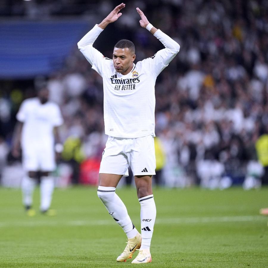 Francezii nu au înghițit niciodată că Kylian Mbappe a plecat liber de contract în vară de la PSG la Real Madrid / Foto: Imago Atacul caduc la statul-club!