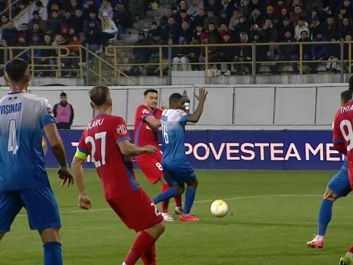Penalty controversat în Gloria Bistrița - FCSB