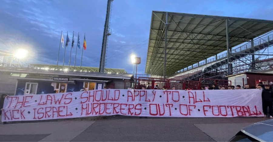 Banner-ul pregătit de „Peluza Vișinie” / foto: Instagram UEFA a dictat: o tribună întreagă ar urma să fie ÎNCHISĂ la următorul meci al naționalei, din cauza scandalului de la Cluj