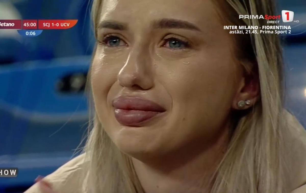 Femeia care a început să plângă în tribune în Sănătatea Cluj - Universitatea Craiova