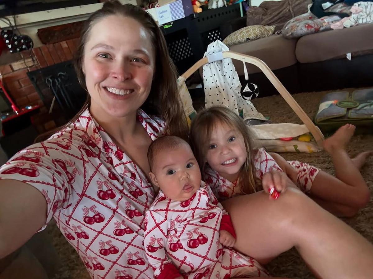 Ronda Rousey s-a reapucat de antrenamente