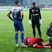 David Miculescu a ajuns la spital după accidentarea din Gloria Bistrița - FCSB, Cupa României. foto: Andrei Furnigă / GSP