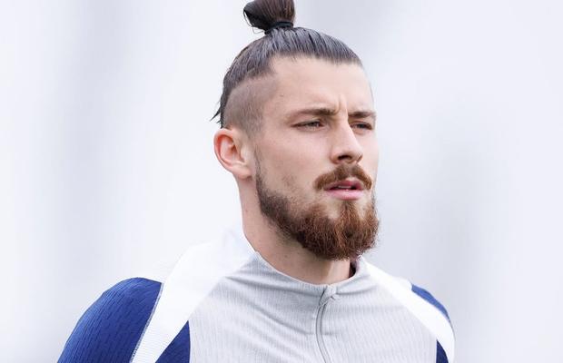 Antrenorul lui Tottenham anunță când va reveni Drăgușin și răspunde FRF: „Nu are sens”