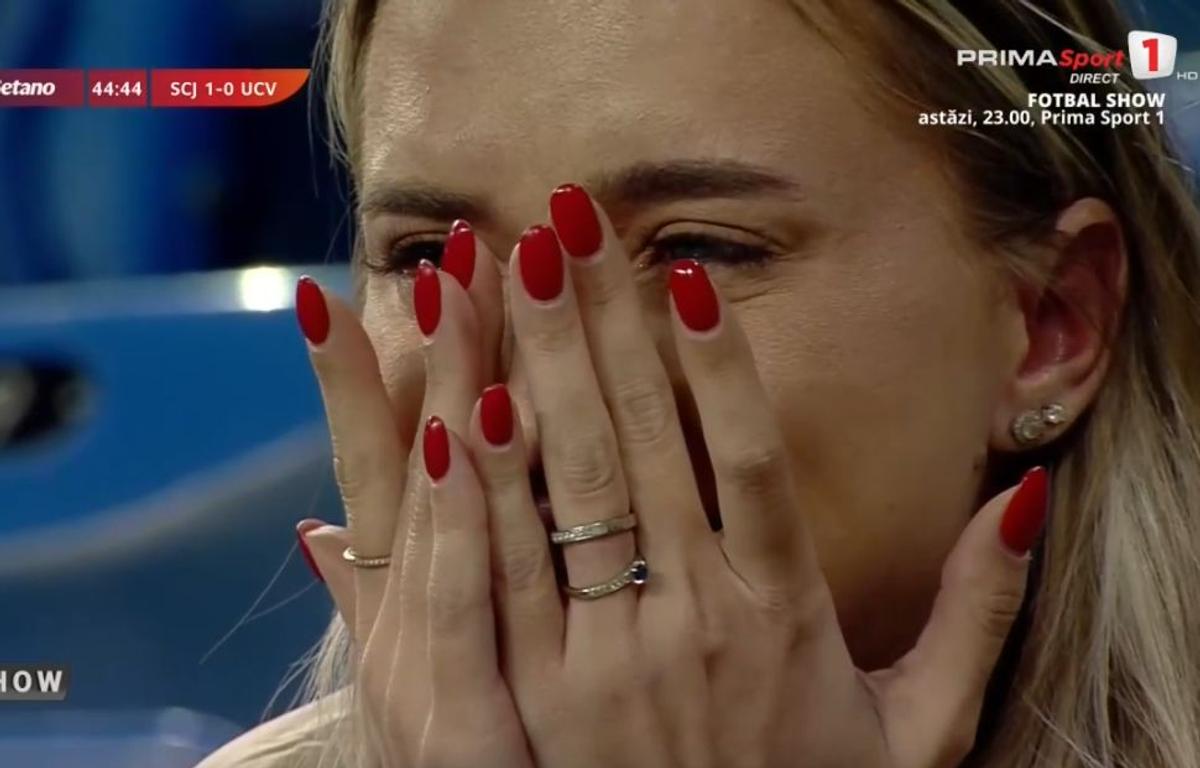 Femeia care a început să plângă în tribune în Sănătatea Cluj - Universitatea Craiova