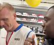 Jeremy Mathieu a ajuns să lucreze la Intersport // foto: X