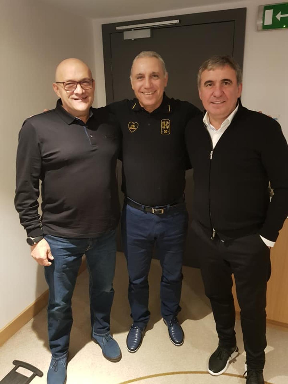 FOTO Hristo Stoichkov, la București pentru tragerea la sorți și pentru interviuri cu legendele Stelei: „I-am spus că s-ar putea să jucăm cu ei marea finală”