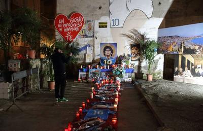 Ce a însemnat Maradona pentru orașul Napoli, din perspectiva unui jurnalist italian: „O promisiune a fericirii, pe care toți ceilalți o trădaseră”