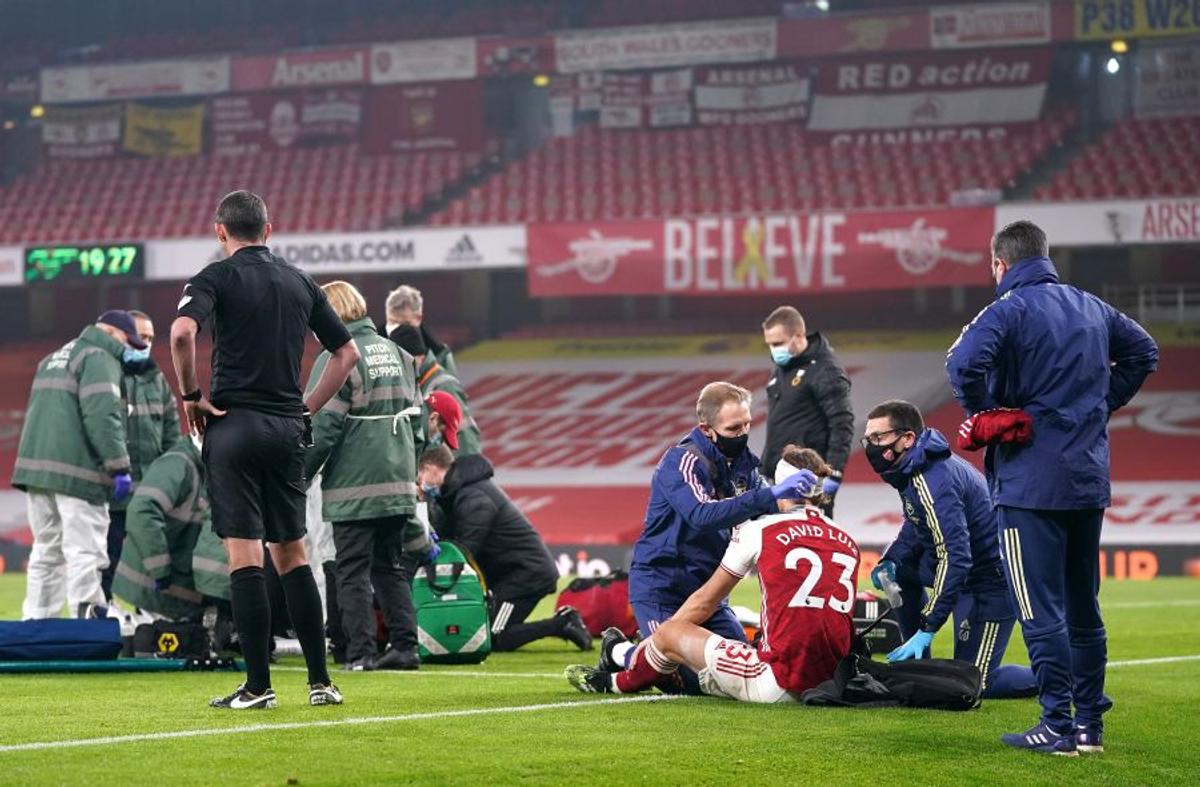 UPDATE Accidentare de coşmar a lui Raul Jimenez: „A fost oribil! Şocant!” » Atacantul lui Wolves, operat