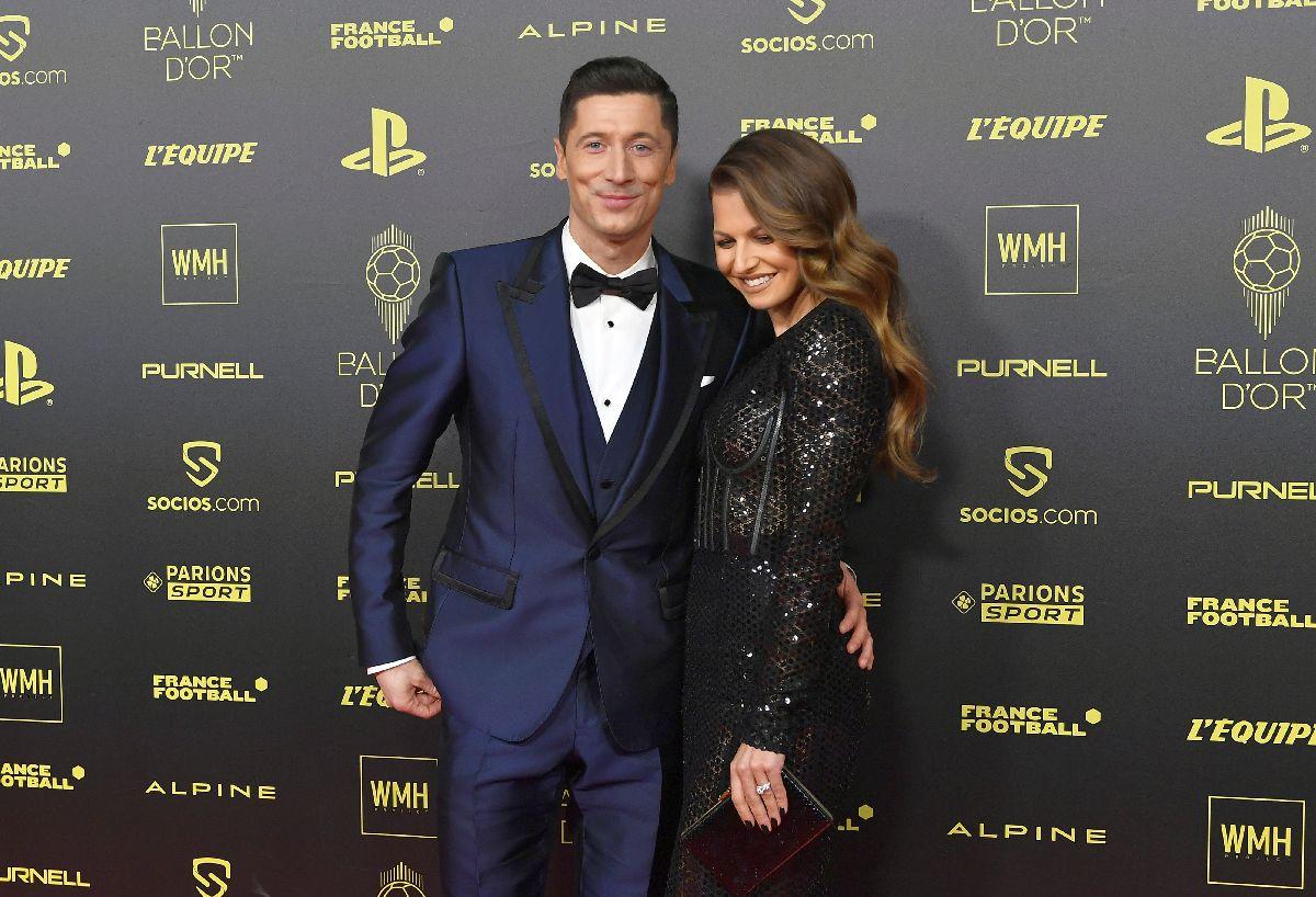 Au „sclipit”! Lewandowski, Messi și soțiile lor au întors toate privirile la Gala Balonului de Aur