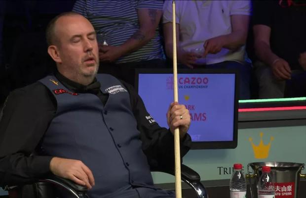 Momente incredibile la UK Championship! Ce a pățit Mark Williams: „Îmi cer scuze, în 30 de ani ca profesionist nu mi s-a întâmplat așa ceva”