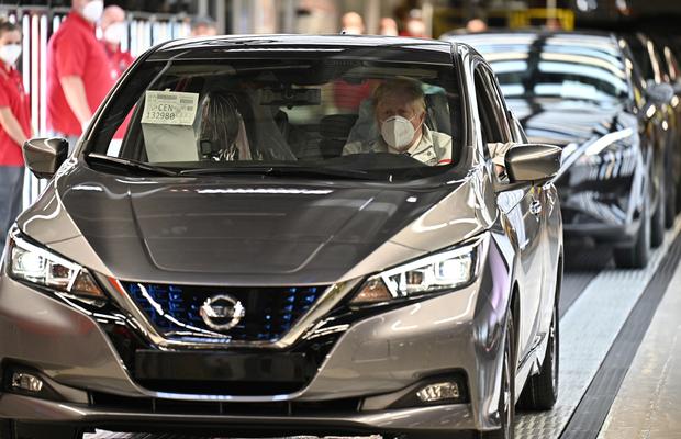 Gigantul auto îndrăgit de români are mari probleme financiare! Șefii dau afară 20.000 de oameni și închid 7 fabrici