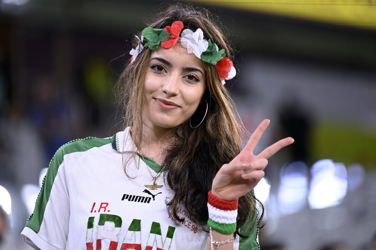 În tribune, a câștigat Iranul » Imagini superbe cu cea mai frumoasă galerie de la Campionatul Mondial