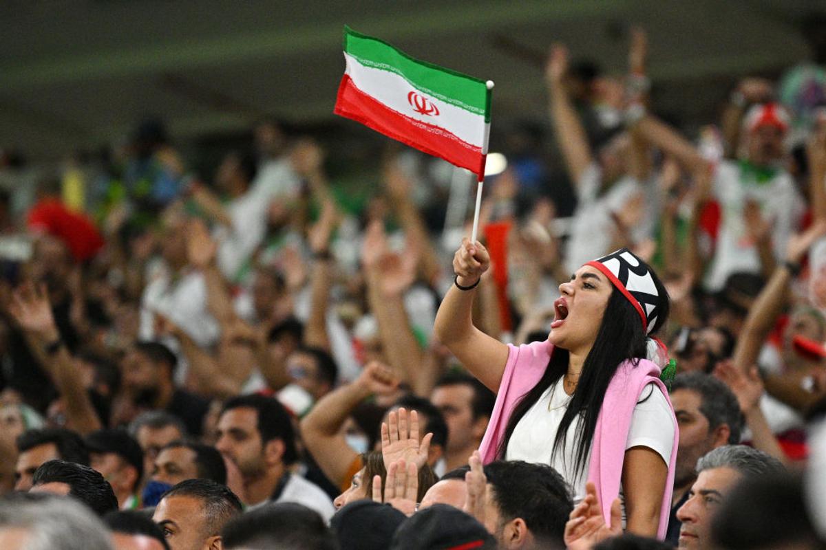 În tribune, a câștigat Iranul » Imagini superbe cu cea mai frumoasă galerie de la Campionatul Mondial