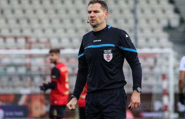 Arbitrul VAR care a greșit la PSG - Newcastle a fost pedepsit. Ce decizie a luat UEFA