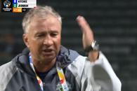 Dan Petrescu, reacție șocantă în Liga Campionilor Asiei! Și-a insultat asistenții de pe banca de rezerve!