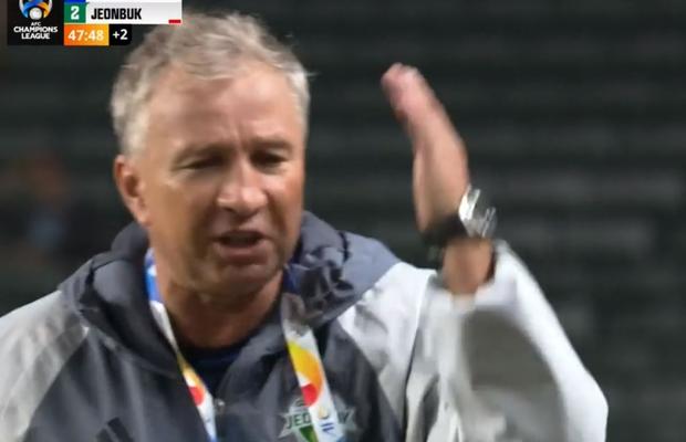 Dan Petrescu, reacție șocantă în Liga Campionilor Asiei! Și-a insultat asistenții de pe banca de rezerve!