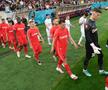 E pentru prima dată când Joyskim Dawa (numărul 5) e disponibil și nu prinde echipa de start la FCSB în două etape consecutive. Gazeta anticipa ieșirea camerunezului din schemă încă de la începutul lunii octombrie.