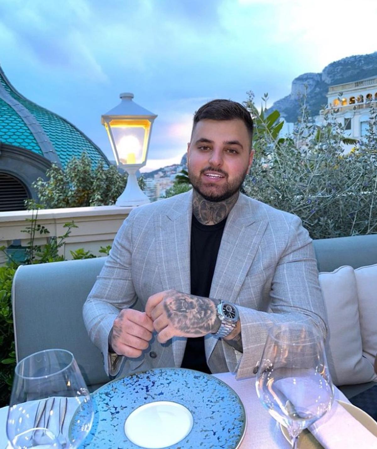 Adrian Mititelu junior s-a retras din viața publică » „Sunt sărac în momentul de față. Noroc cu ei doi!”