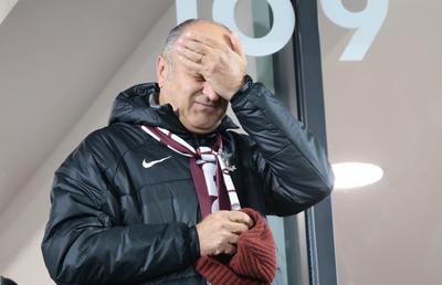 Dan Șucu, exasperat după Rapid - Petrolul » Prima reacție după meci + Incredibil ce făcea fiul lui în spate