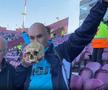 Fanii lui Racing au obiceiuri sininistre la jocurile de pe peren propriu, dorind ca rudele moarte să fie pe stadion